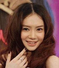 女明星网红对比,时尚与影响力的新较量