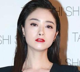 女明星网红戒指,女明星们的时尚宠儿
