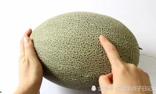 黑妹吃哈密瓜的视频,甜蜜瞬间引网友热议