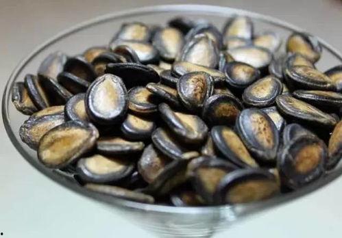 黑瓜子的子瓜可以吃吗,黑瓜子子瓜的食用价值与食用方法揭秘