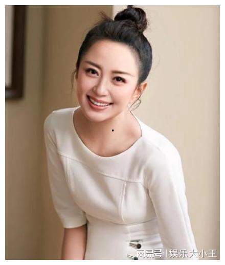 明星网红老婆怀孕,网红老婆甜蜜孕期，幸福满满