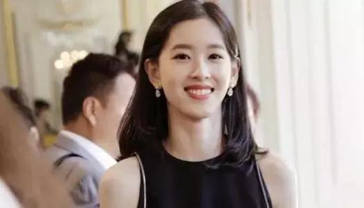 清华明星网红,揭秘校园明星的璀璨人生”