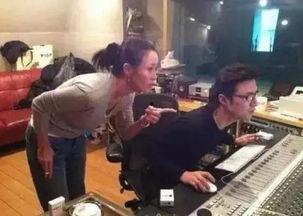 抽烟明星网红视频,揭秘抽烟明星网红的私密瞬间