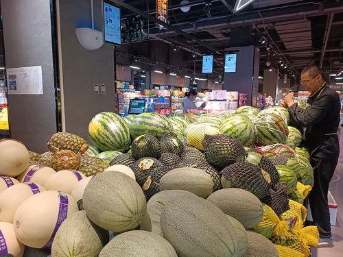 上热门的瓜,揭秘明星背后的惊人真相！