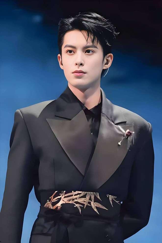 王鹤棣吃瓜爆料,娱乐圈幕后真相大揭秘