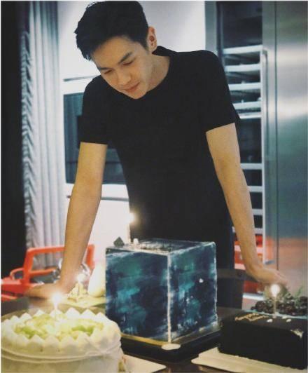 张若昀爆料吃瓜,揭秘娱乐圈那些不为人知的“吃瓜”瞬间